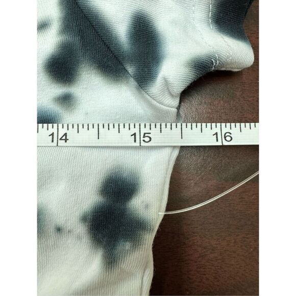 NWT Guns N Roses Tie Dye Baby Tee Size Medium - Picture 6 of 7